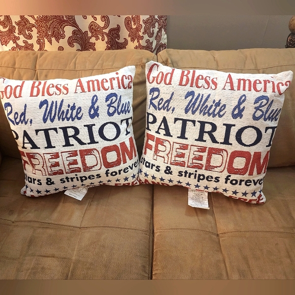 Throw Pillows (set of 2) - Picture 2 of 3